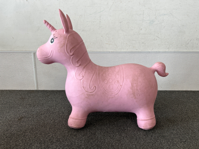 Skippyball Unicorn in Pink