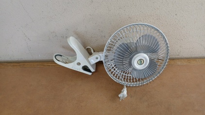 6" Clip-on Desk Fan