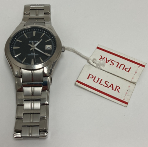 New Pulsar Watch 50 M W/R Mineral Crystal