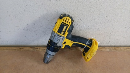 DeWalt 18v XRP 1/2" Cordless Drill/Driver/Hammerdrill