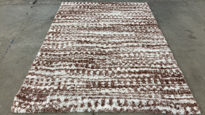 5’3” x 7’5” Rose/White Shag Area Rug