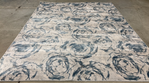 7’10” x 9’10” Blue/Cream Area Rug