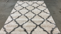 5’3” x 7’5” Cream/Gray Patterned Shag Area Rug