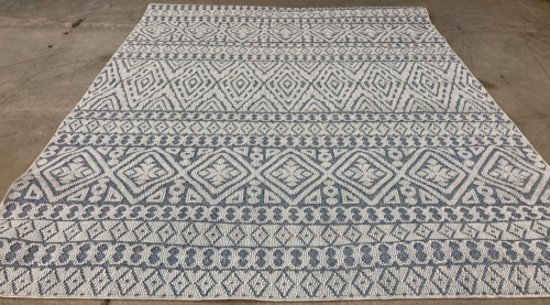 7’10” x 10’ Light Blue Indoor/Outdoor Area Rug