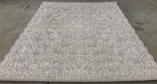 7’10” x 10’ Gray Indoor/Outdoor Area Rug