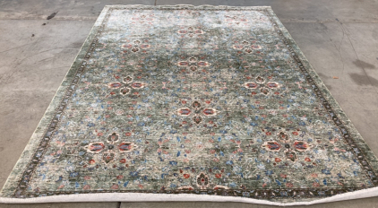 6’6” x 9’ Green Traditional Area Rug