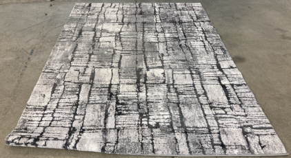 5’3” x 7’ Gray Short Shag Area Rug