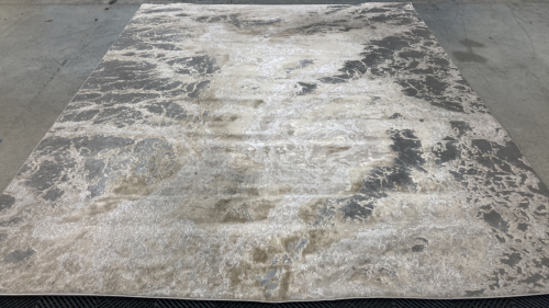 7&rsquo;10&rdquo; x 10&rsquo; Gray/Off White Area Rug