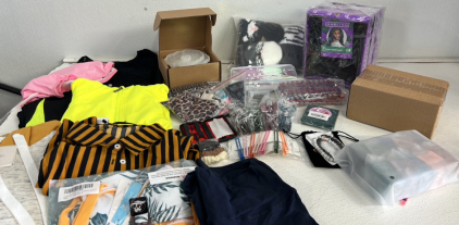 Women&rsquo;s Clothing S/M, Hair Accessories, False Hair and More!