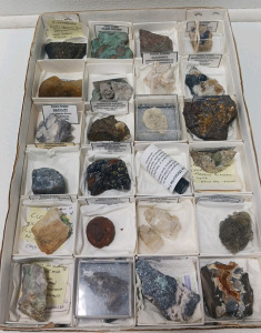 (24) Piece Rock And Mineral Collection