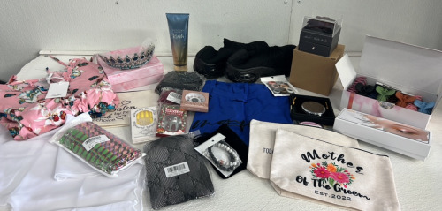 Women’s Clothing L/XL, Fake Nails, Jewelry, Makeup Bags and More!