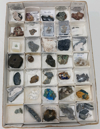 (35) Piece Rocks And Minerals Including Hedenbergite