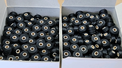 <EB> (144) 23yd Black Nylon Bobbin Thread