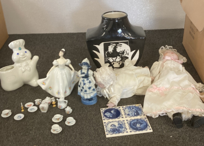 Collection Of Purslane Minis 2 Dolls 3 figures And Vase Please Inspect