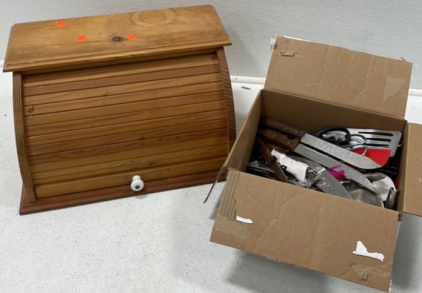 Counter Top Bread Box And Misc. Kitchenwear [sp7]