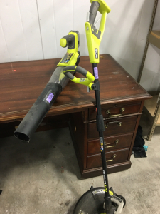 Ryobi Leaf Blower And Weedwacker With One Battery