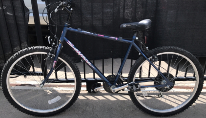 26&rdquo; Huffy Seneca (Navy)