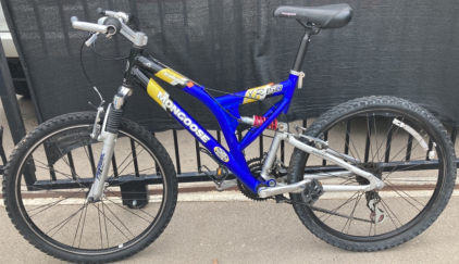 26&rdquo; Mongoose XR150 (Blue/Yellow)