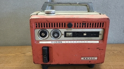 Untested Honda E III 300 Generator