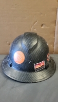 Pyramex Ridgeline Vented Full Brim 4-Point Ratchet Suspension Black Graphite Hard Hat