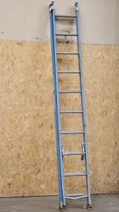 20' Fiberglass Extension Ladder