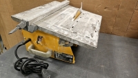 Working Tile Cutter