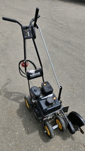 <MB> McLane Gas Powered Lawn Edger