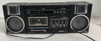 Soundesign Cassette Player/Radio