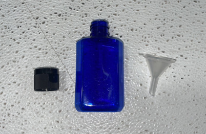 Small Blue Fillable Bottles [J]