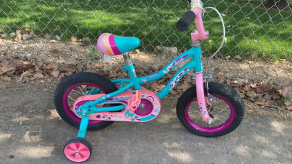 12.5” Schwinn Duet w/ Training Wheels (Pink/Green )