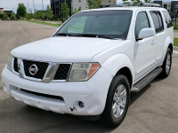 2006 Nissan Pathfinder - 4x4!