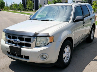 2009 Ford Escape - 104K Miles!