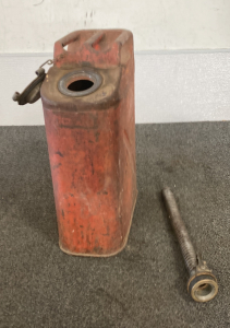 Metal Gas Can Complete Hose Seal Is Not Good Please Inspect