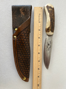 8&rdquo; Hunting Knife with Sheath
