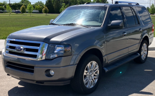 2011 Ford Expedition - 4x4!