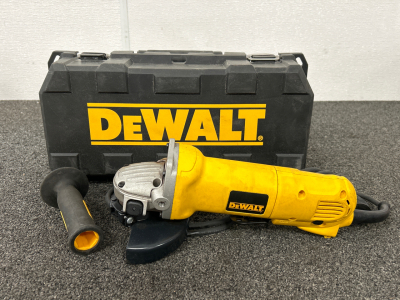 Dewalt Grinder Powers On