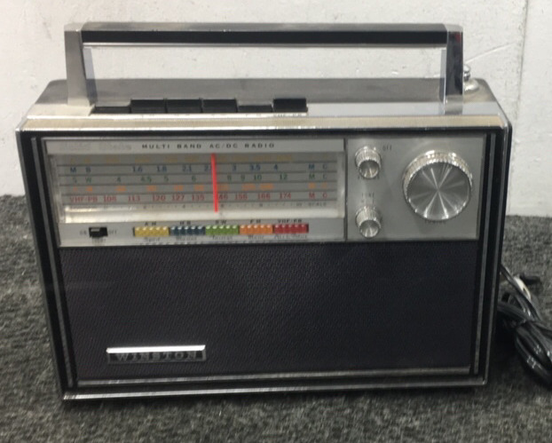 Vintage Winston Radio