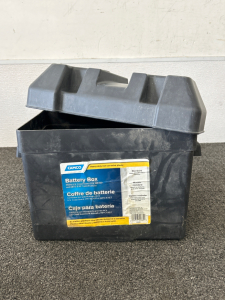 Camco Battery Box With Lid