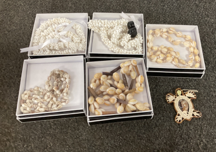 Seashell Needles 5 and seashell Turtle Clean Please Inspect