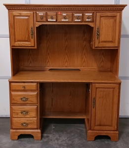 2-Piece Desk with Hutch