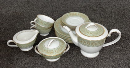 18 pc. Noritake* Dish Set [FN]