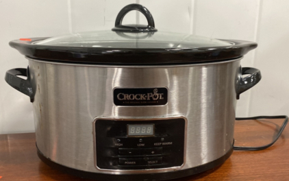 (1) CrockPot SlowCooker