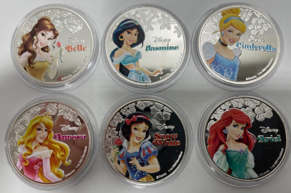 (6) Disney Princess Silver Plated Collectible Coins&hellip;Cinderella, Jasmine, Belle, Aurora, Snow White, Ariel/ With New Zealand Queen Elizabeth II 2020 On Reverse