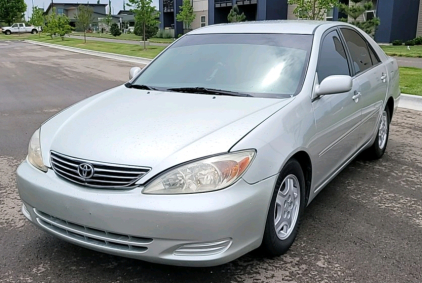 2002 TOYOTA CAMRY - Tinted Windows - V6 - Runs Well