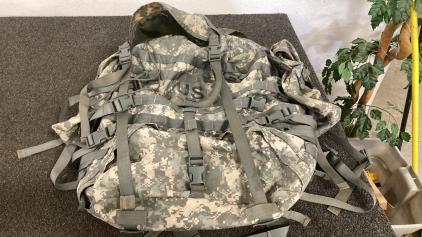 Ruck Sack With Frame appears Complete Please Inspect