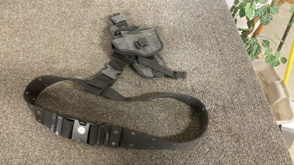 Tac Belt With Leg Holster Size XL Good Condition Please Inspect