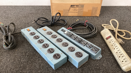 (2) Heavy Duty Surge Protectors// (2) Power Strips