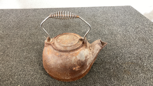 Cast Iron Teapot with Lid. No Holes Please Inspect