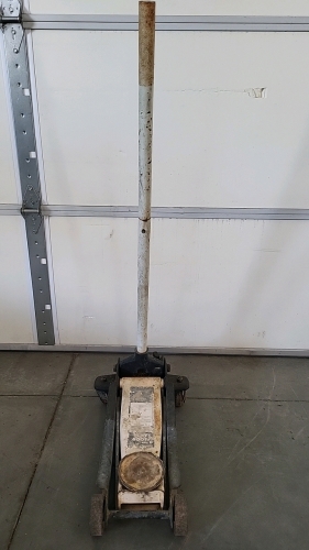 3-Ton Hydraulic Floor Jack