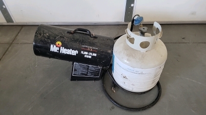 Mr. Heater Contractor Series with Propane Tank